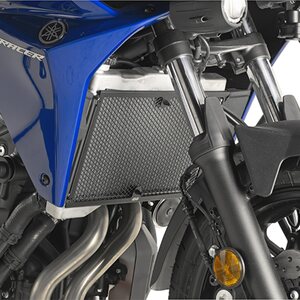 Givi jäähdyttimen suoja RST musta Yamaha MT-07 Tracer (16-18)