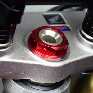 Scar Steering Stem Nut & Tool - Honda/Husqvarna Red Color