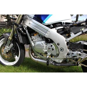 VHM Cylinder head Aprilia RS250 95-02 / Suzuki RGV250 VJ21 88-91 / VJ22 91-96 (2 pieces) - insert AE