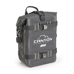 Givi /8 Lt Saddle Engine Guard And Cargo Bag